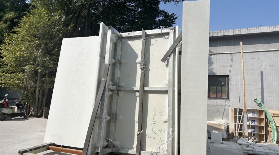 UHPC廠家：廣清大型工業園廠房UHPC門頭幕墻造型工程