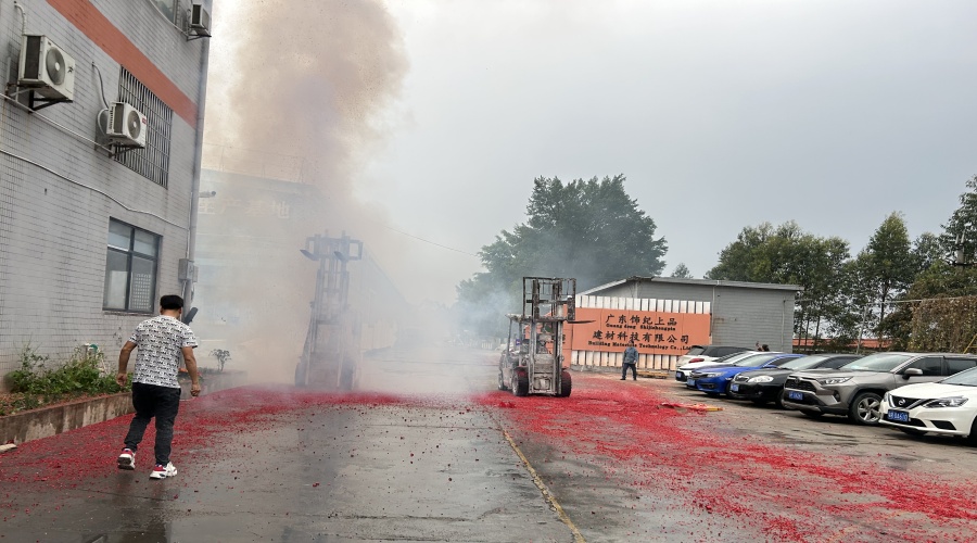 飾紀上品GRG廠家開工大吉