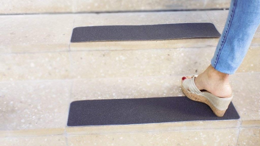 防滑膠帶的目數是怎么看大小的？-膠帶穩定貨源供應廠家【昆山玉寰】